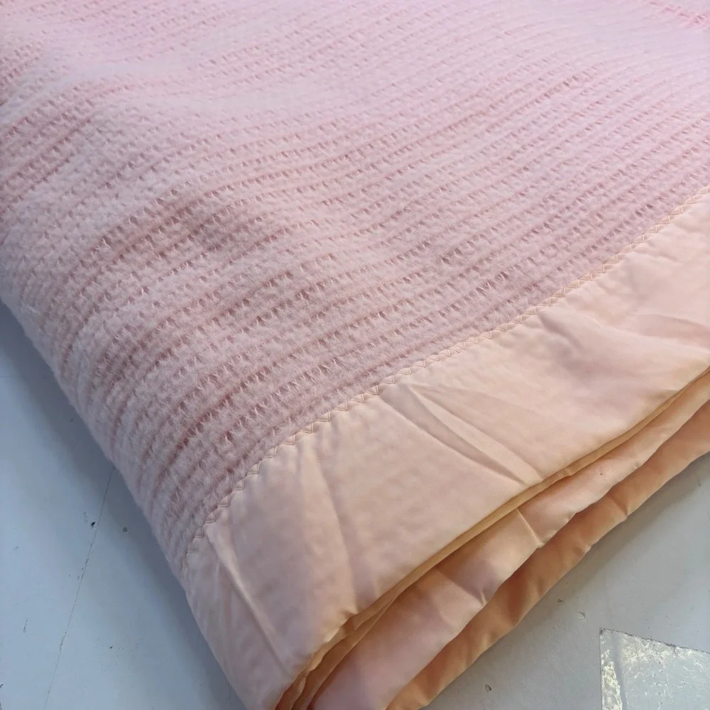 Vtg Baby Pink Thermal Waffle Knit Blanket Satin Trim Edge Full Queen 82x84 - Picture 3 of 8